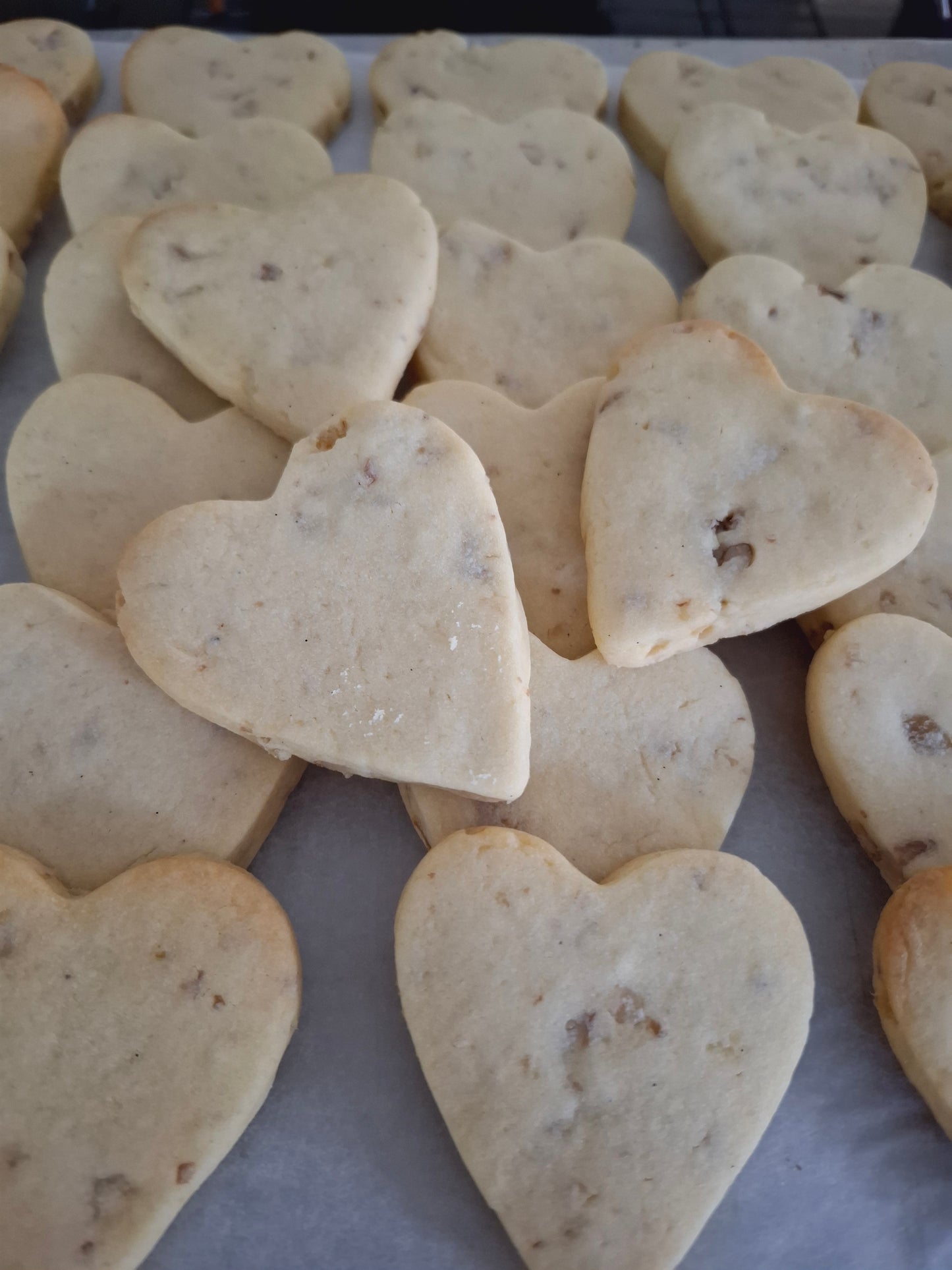 GINGER & WALNUT VANILLA SHORTBREAD RECIPE