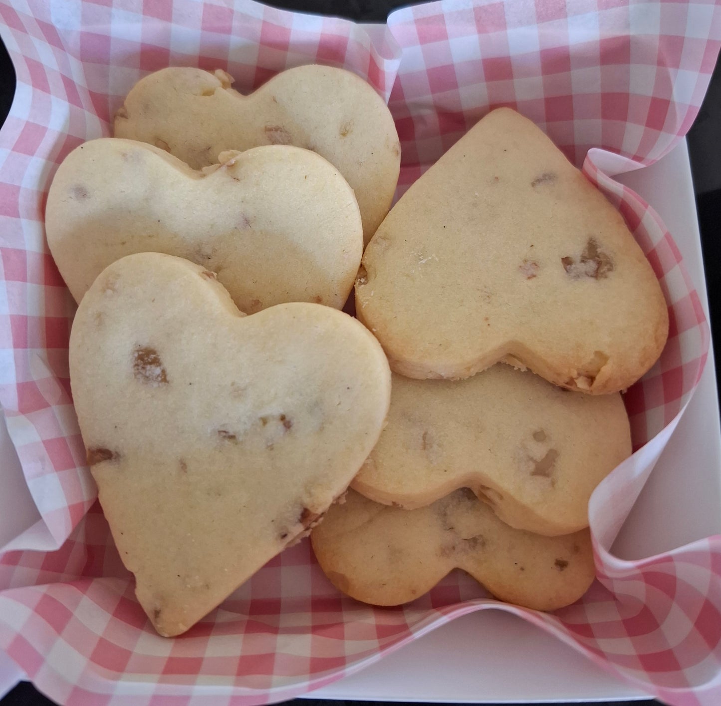 GINGER & WALNUT VANILLA SHORTBREAD RECIPE